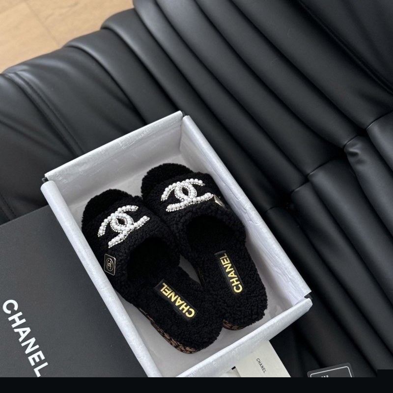 Ch*el slippers